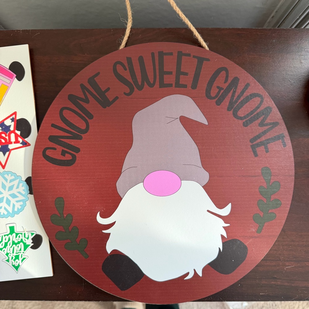 Gnome Sweet Gnome Holiday Sign - Brown and Pink